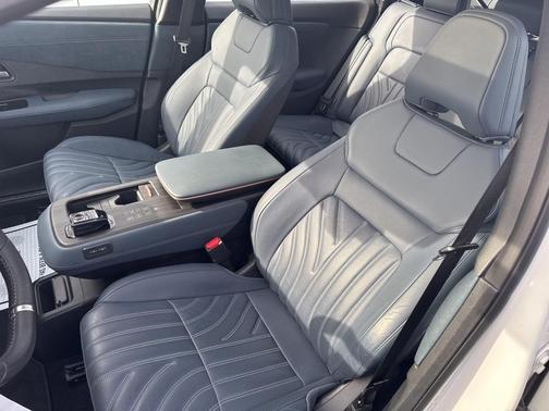 2023 Nissan ARIYA PLATINUM+