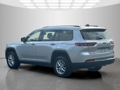 2021 Jeep Grand Cherokee L Laredo