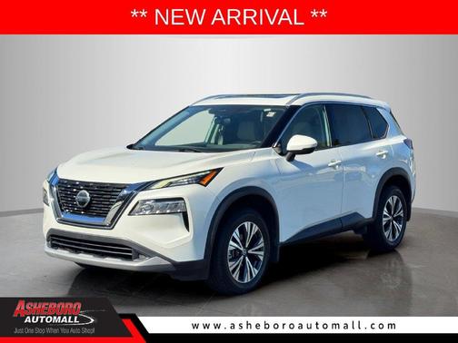 White 2021 Nissan Rogue SV