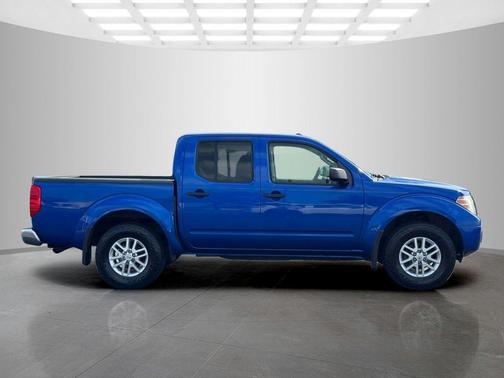 Metallic Blue 2015 Nissan Frontier SV