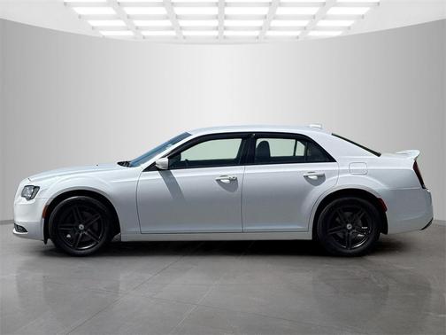 2016 Chrysler 300 S