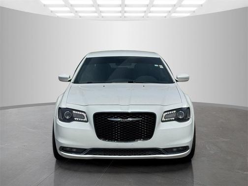 2016 Chrysler 300 S
