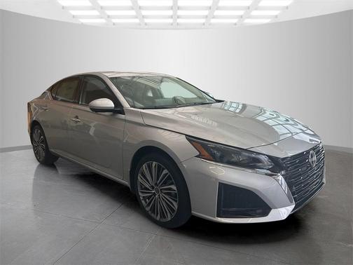 2025 Nissan Altima SL