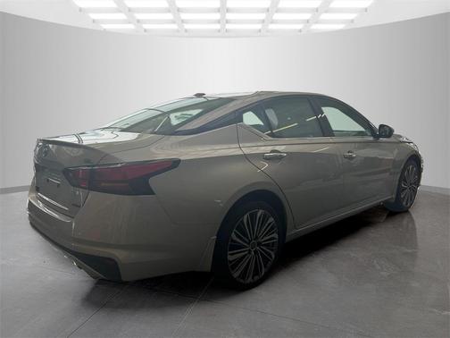 2025 Nissan Altima SL