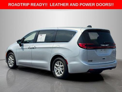 Silver Mist Clearcoat 2024 Chrysler Pacifica Touring-L