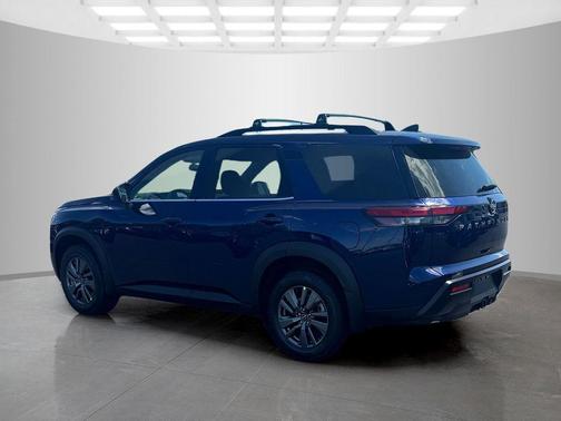 Deep Ocean Blue 2026 Nissan Pathfinder SV