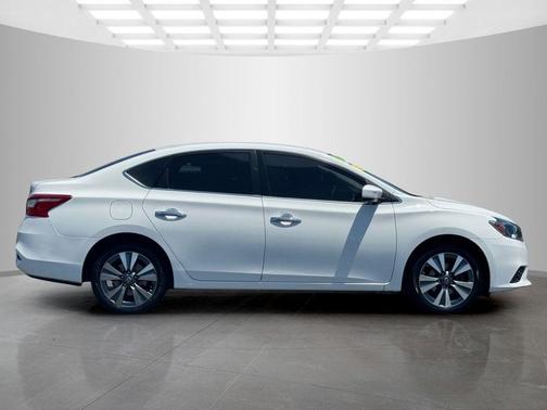 Cloud White 2019 Nissan Sentra SV