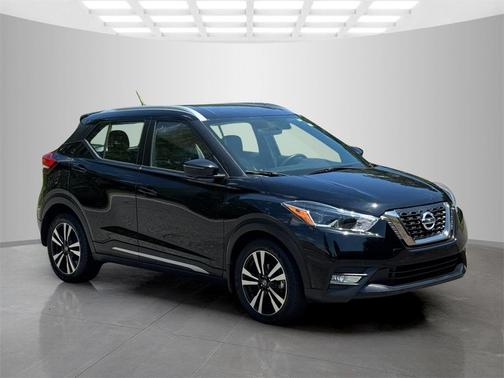 2019 Nissan Kicks SR