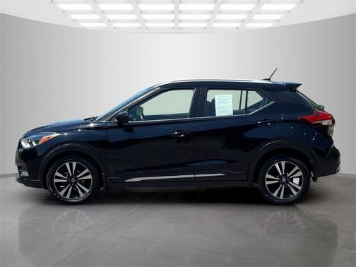 2019 Nissan Kicks SR