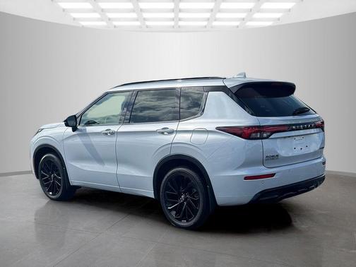 Alpine Frost 2026 Nissan Rogue PLAT