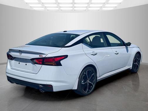 Gray Sky Pearl 2026 Nissan Altima 2.5 SR