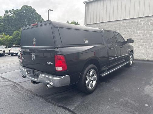 Brilliant Black Crystal Pearlcoat 2015 RAM 1500 Big Horn