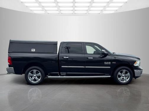 Brilliant Black Crystal Pearlcoat 2015 RAM 1500 Big Horn