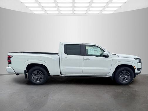 Glacier White 2026 Nissan Frontier SV