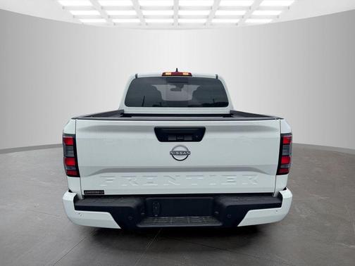 Glacier White 2026 Nissan Frontier SV