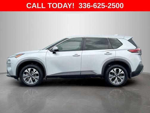 Brilliant Silver Metallic 2022 Nissan Rogue SV