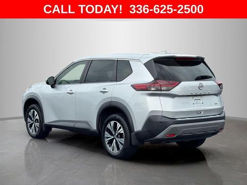 Brilliant Silver Metallic 2022 Nissan Rogue SV