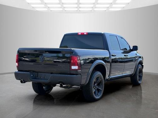Diamond Black 2021 RAM 1500 Classic SLT