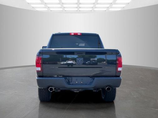 Diamond Black 2021 RAM 1500 Classic SLT