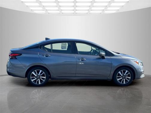 2021 Nissan Versa 1.6 SV