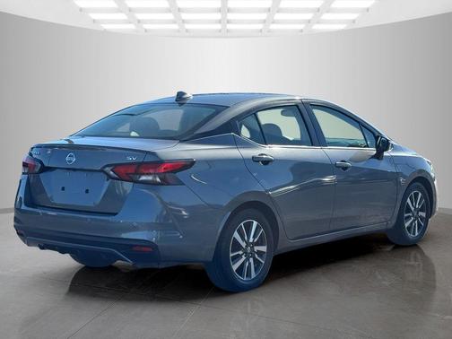 2021 Nissan Versa 1.6 SV