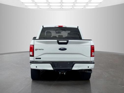 Oxford White 2017 Ford F-150 XLT