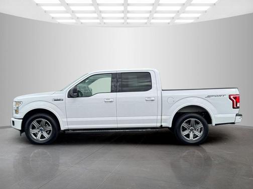 Oxford White 2017 Ford F-150 XLT