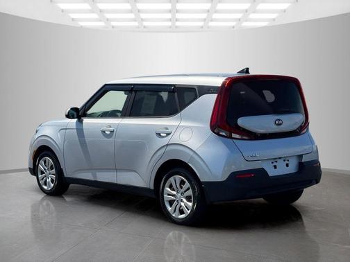 Sparkling Silver 2020 Kia Soul LX