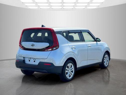 Sparkling Silver 2020 Kia Soul LX