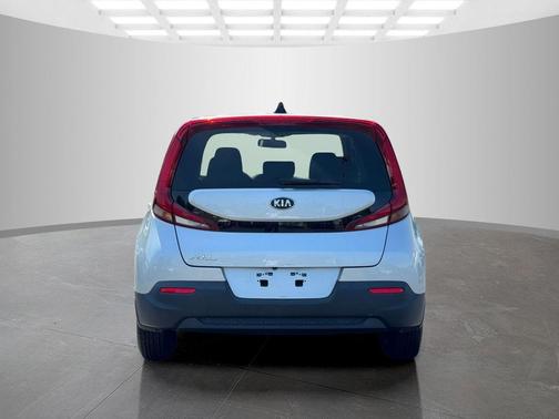 Sparkling Silver 2020 Kia Soul LX