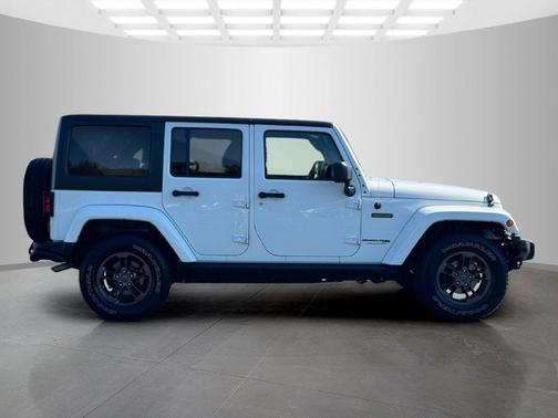 Bright White Clearcoat 2018 Jeep Wrangler JK Unlimited Sport