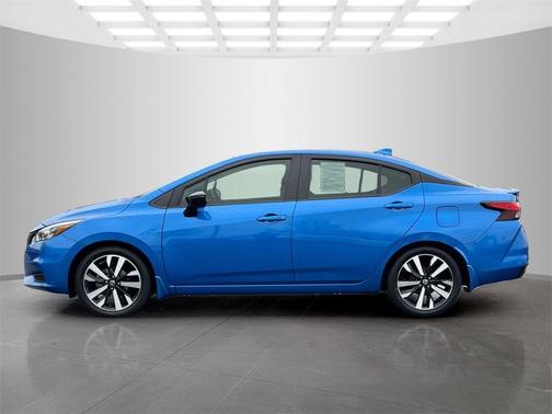 2022 Nissan Versa 1.6 SR