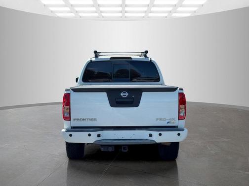 Glacier White 2017 Nissan Frontier PRO-4X