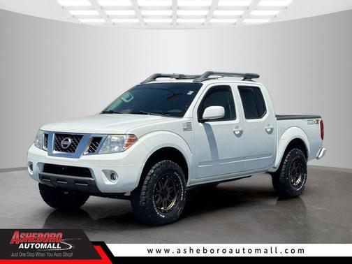 Glacier White 2017 Nissan Frontier PRO-4X