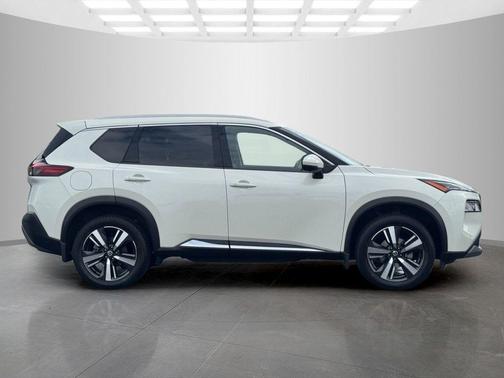 White 2021 Nissan Rogue SL