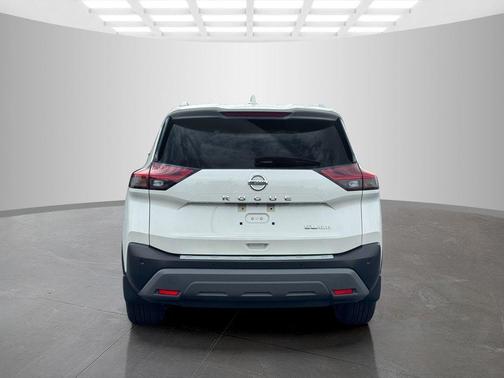 White 2021 Nissan Rogue SL