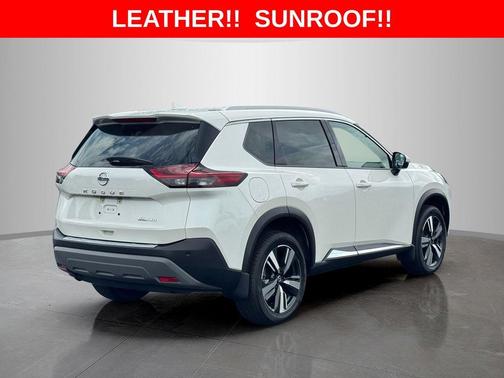 White 2021 Nissan Rogue SL
