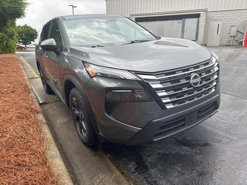 Gun Metallic 2025 Nissan Rogue SV