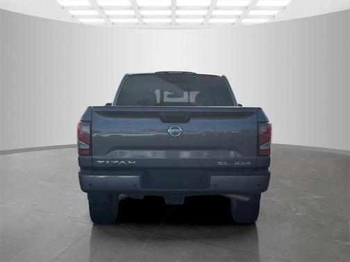 2021 Nissan Titan SL