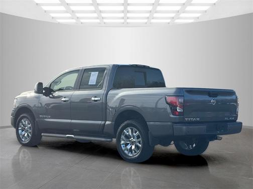 2021 Nissan Titan SL