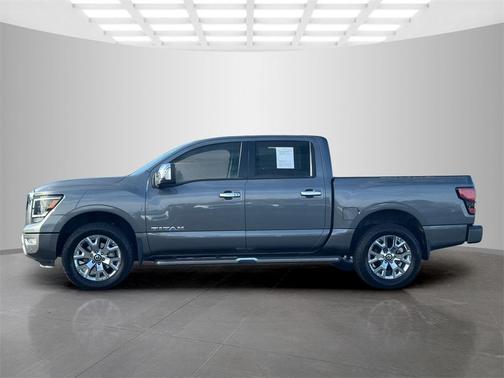 2021 Nissan Titan SL