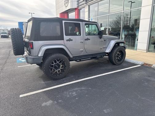 2017 Jeep Wrangler Unlimited Sahara