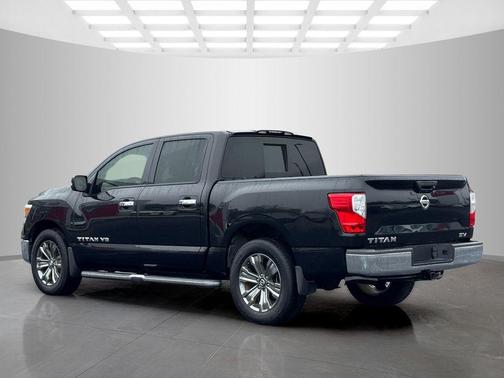 2019 Nissan Titan SV