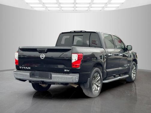 2019 Nissan Titan SV