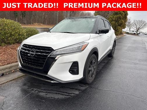 2023 Nissan Kicks SR