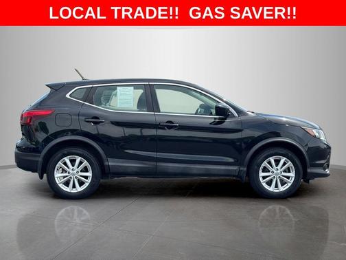 2017 Nissan Rogue Sport S