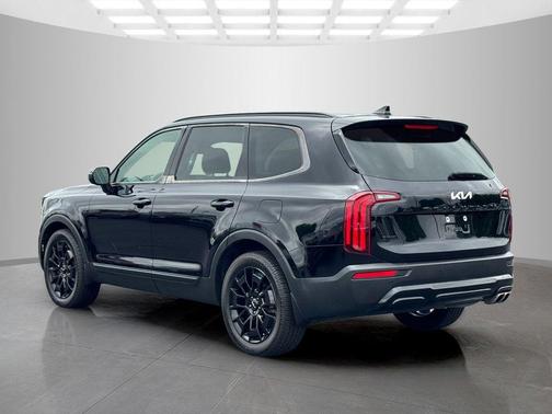 Ebony Black 2022 Kia Telluride EX