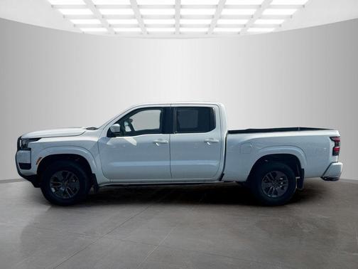 Glacier White 2026 Nissan Frontier SV