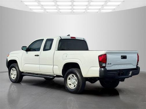 2019 Toyota Tacoma SR