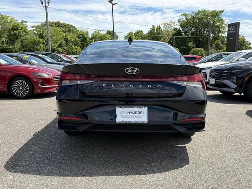 Onyx Black 2023 Hyundai ELANTRA SEL